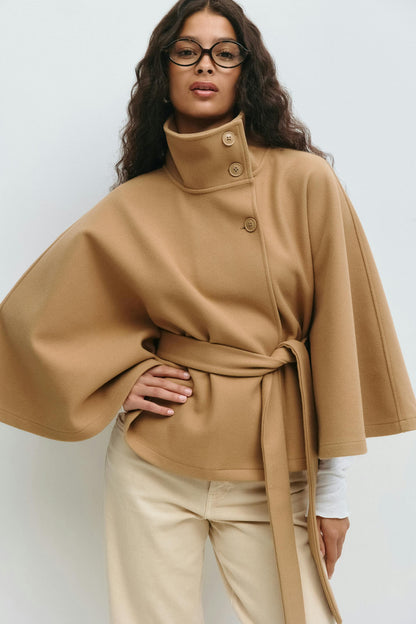 ClaraCape™ – Elegante Cape Jacket