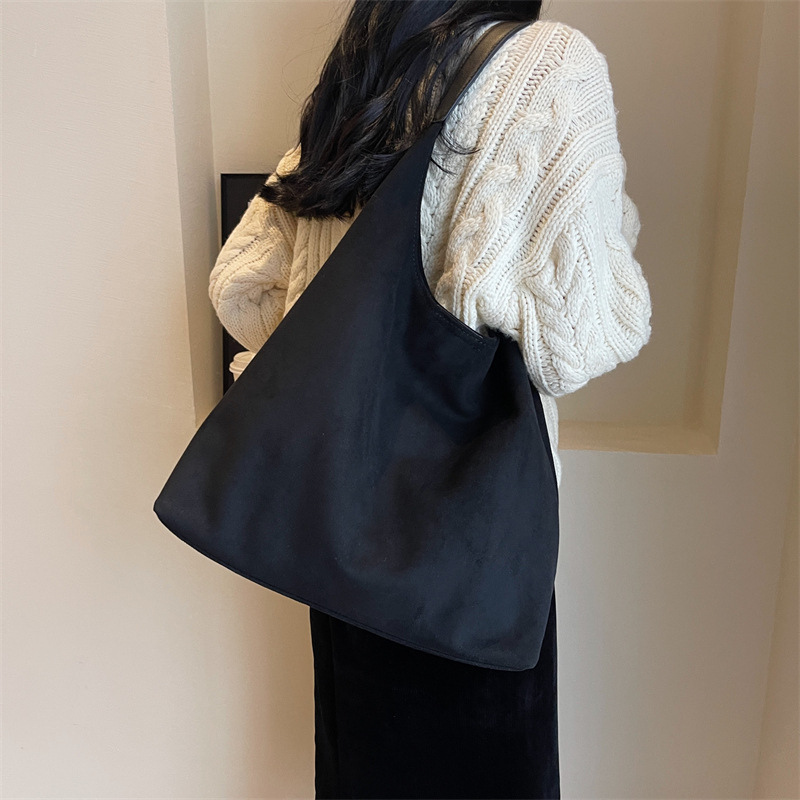 Marva Shoulder Bag