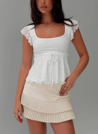 VeraLuxe™ Frill Top