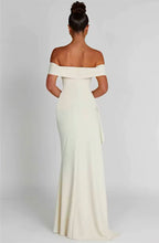 Veloria™ dress